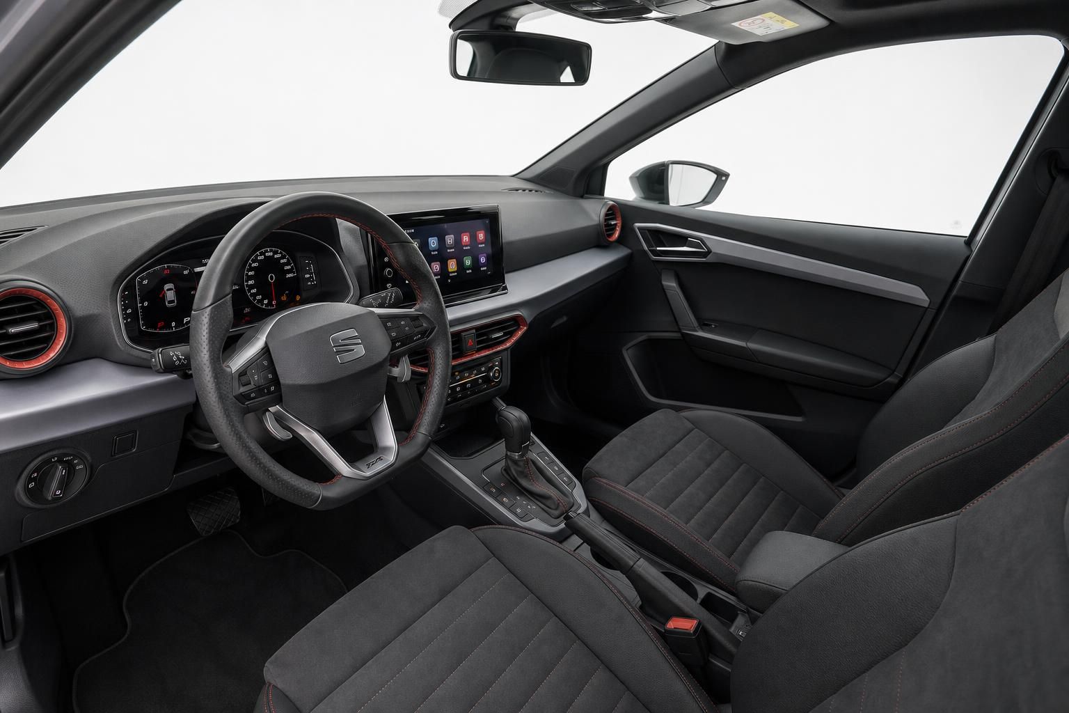 Seat Arona FR Innenraum mit Cockpit und Lenkrad