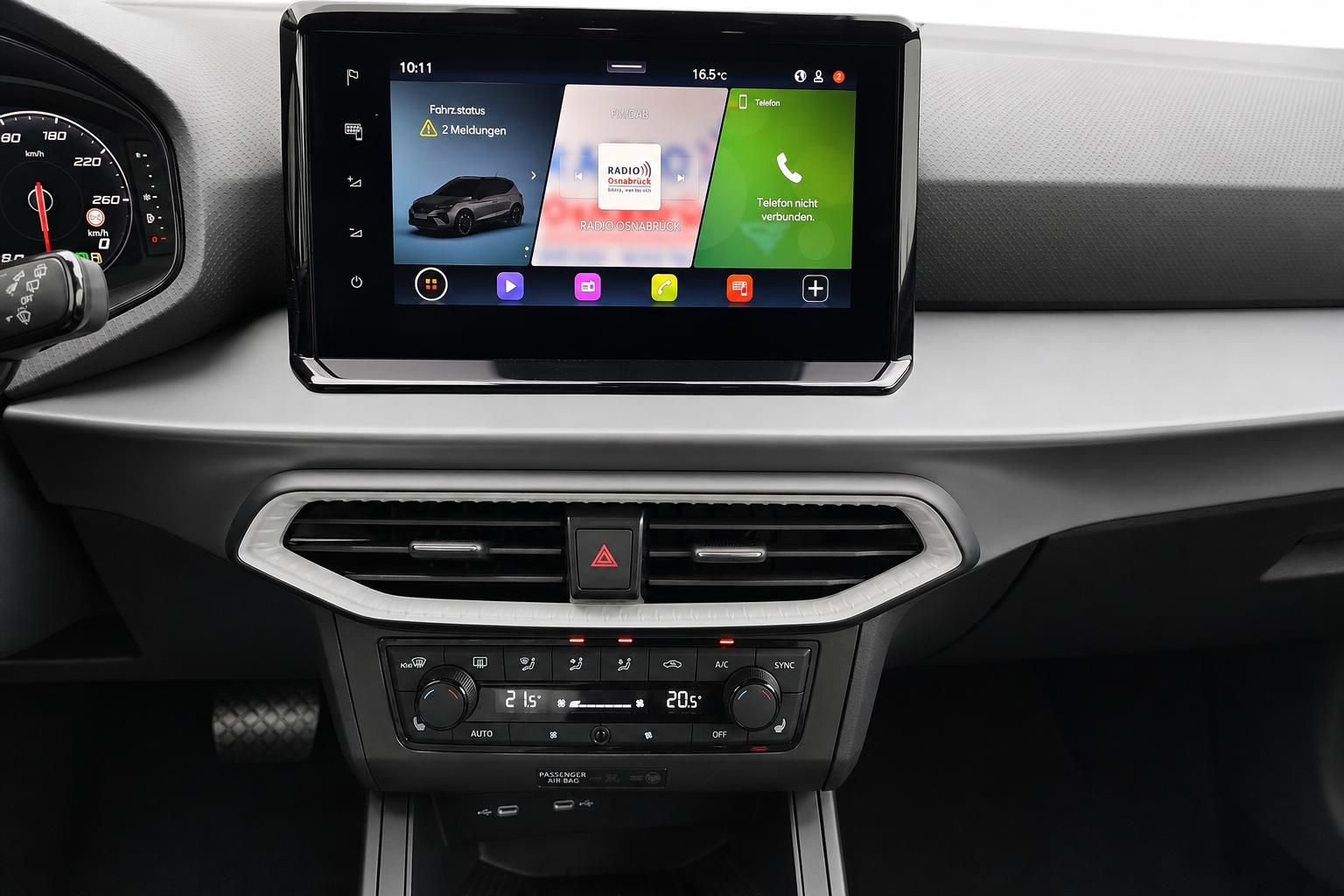 Seat Infotainment Touchscreen mit Klimabedienung im Detail