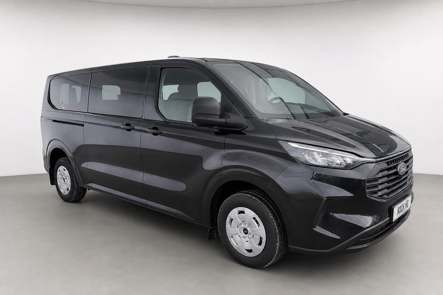 Ford Transit Custom schwarz Frontansicht Kombi Neuwagen