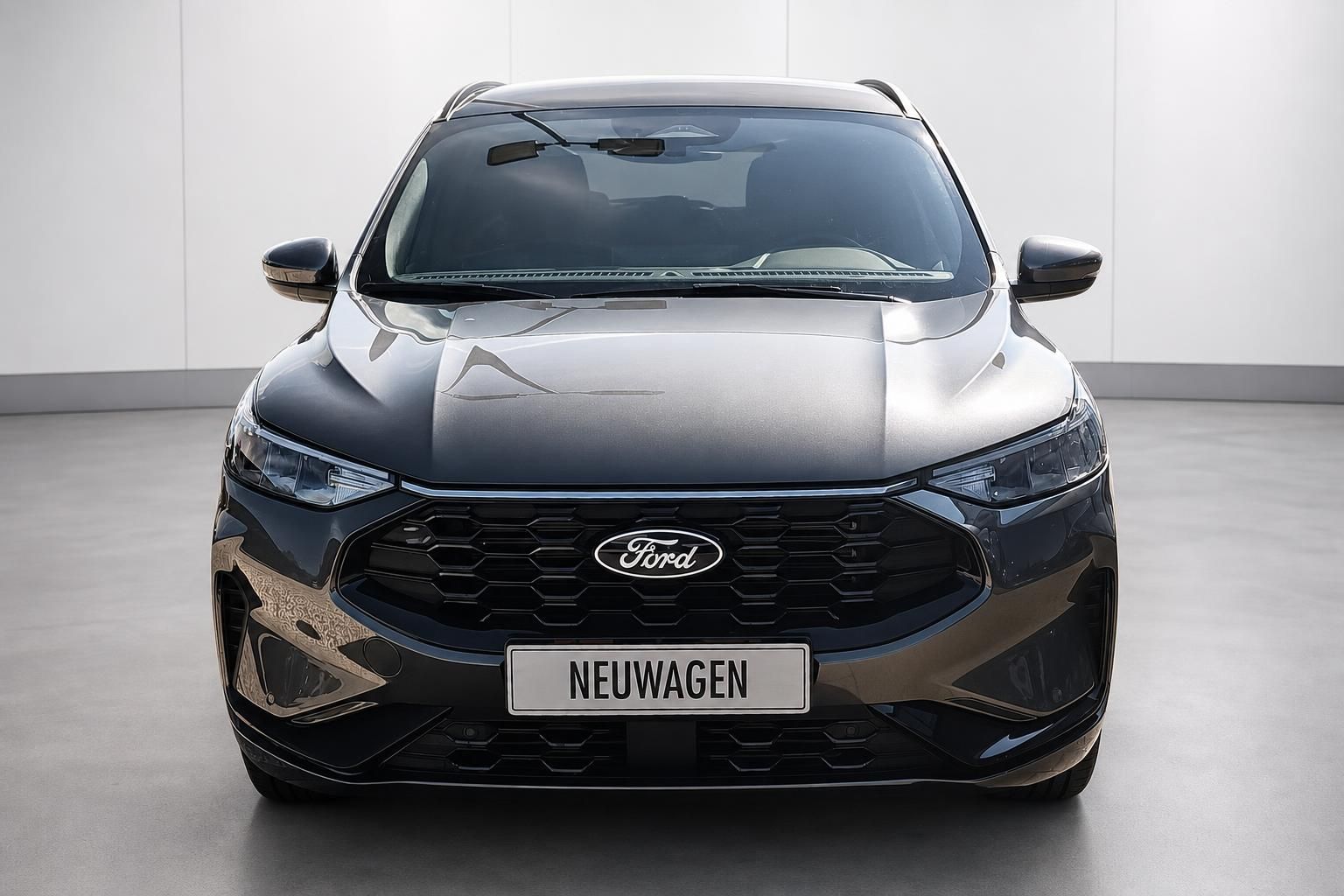 Ford Kuga Neuwagen Frontansicht schwarz Studio