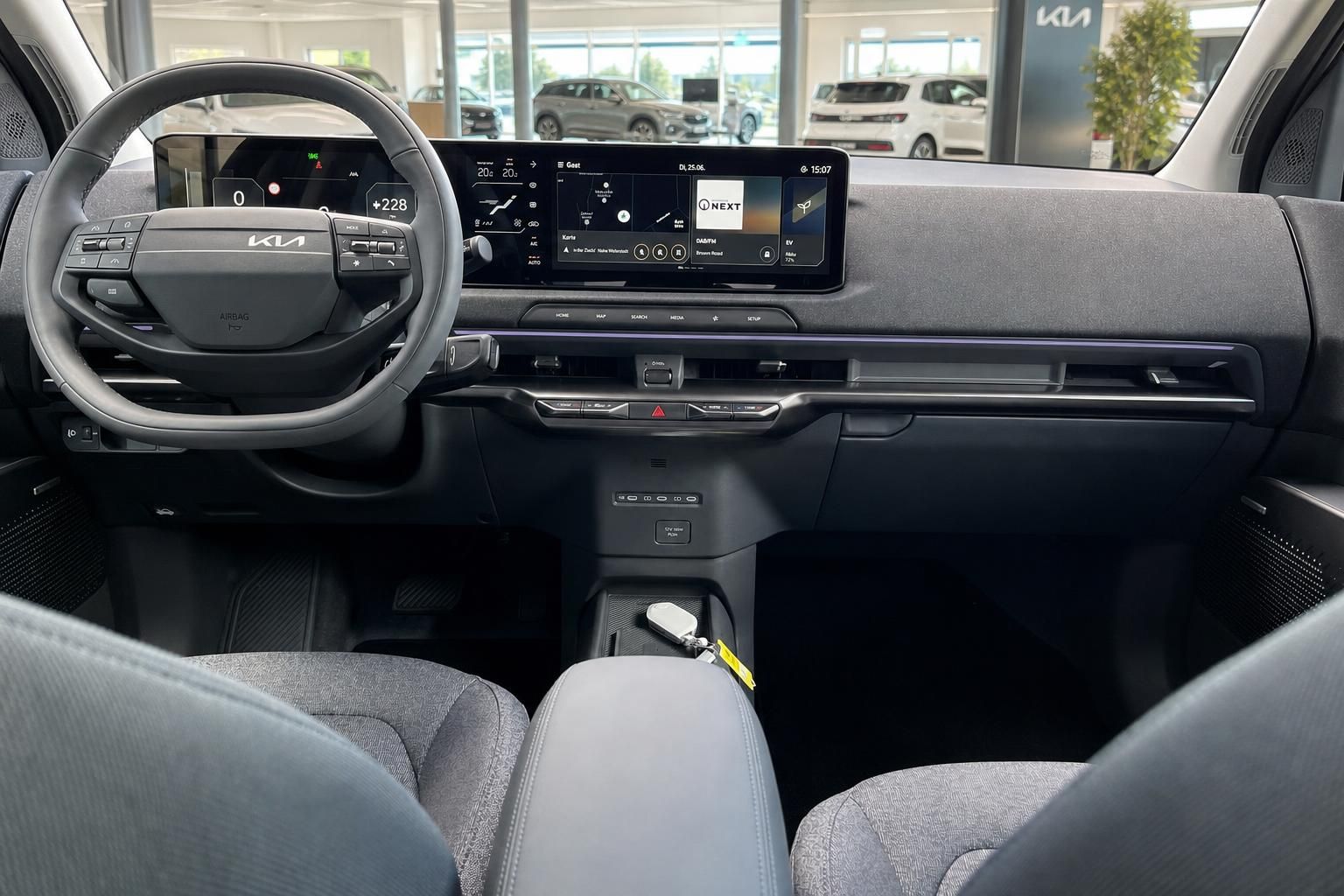 Kia EV2 Cockpit mit digitalem Display und Lenkrad