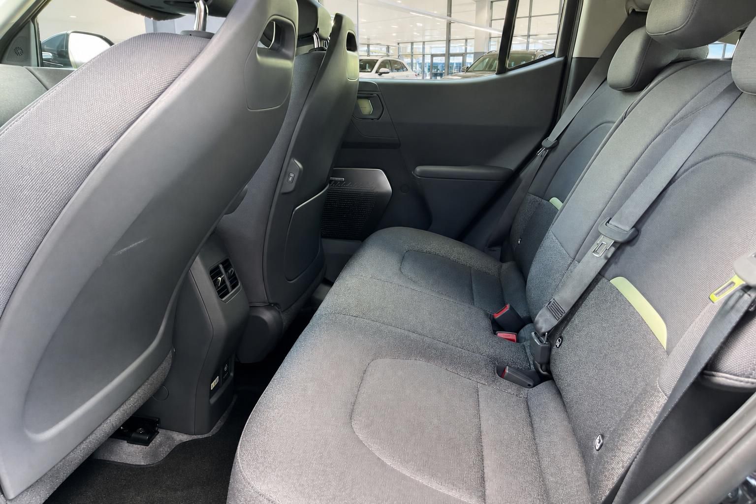 Kia EV2 Innenraum Rücksitze und Sitzbezüge Detail