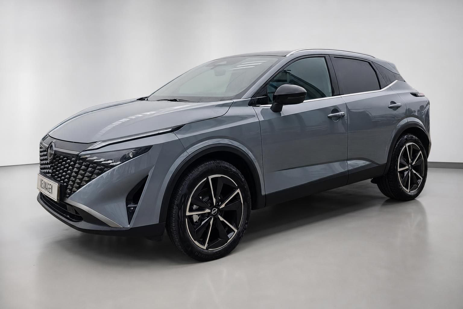 Nissan Qashqai grau Frontansicht seitlich Neuwagen
