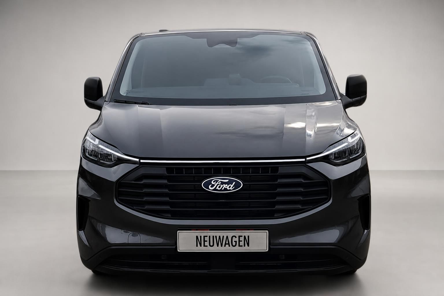 Ford Transit Custom Frontansicht mit Kühlergrill und Logo