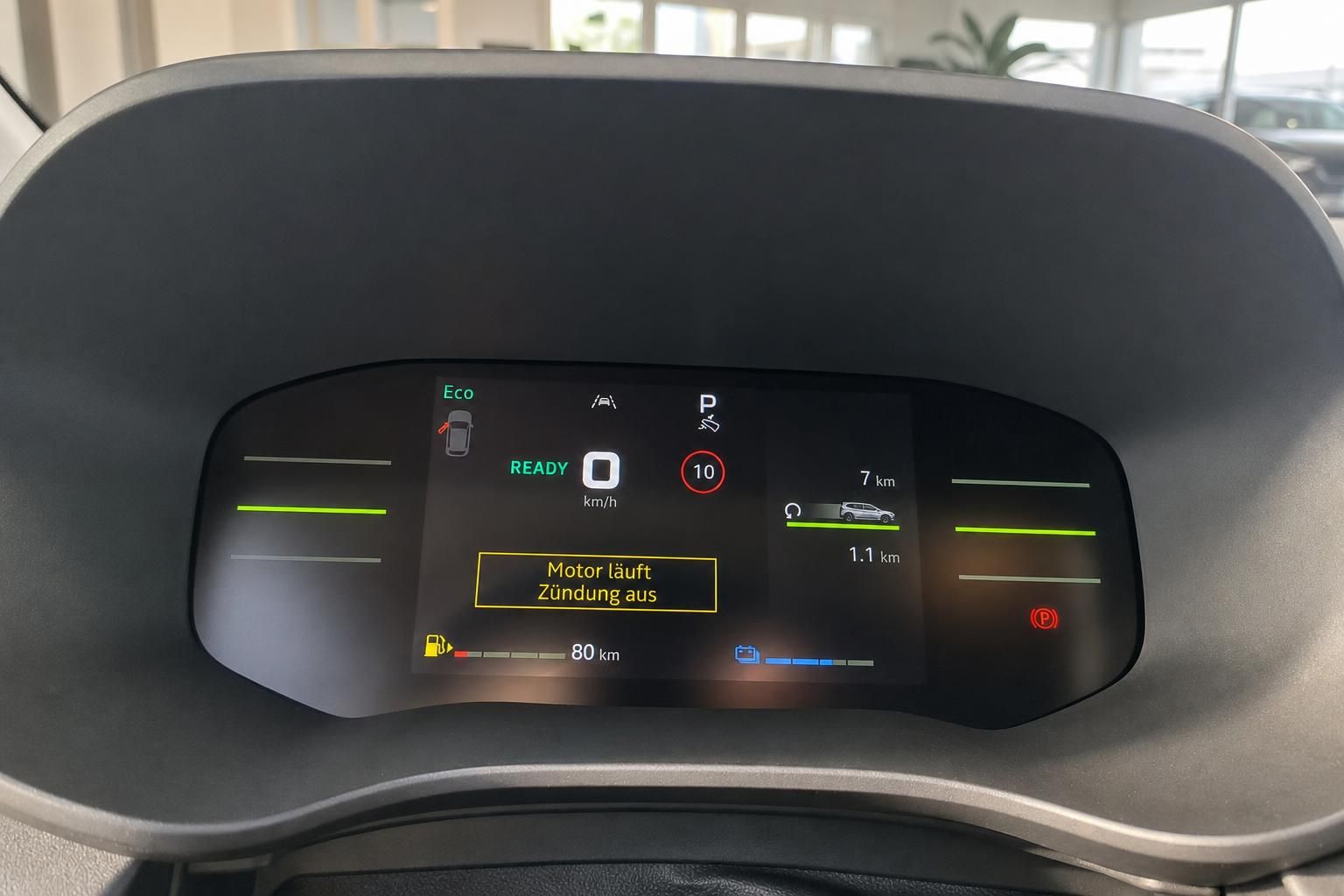 Dacia Kombiinstrument mit digitalem Display und Eco-Modus