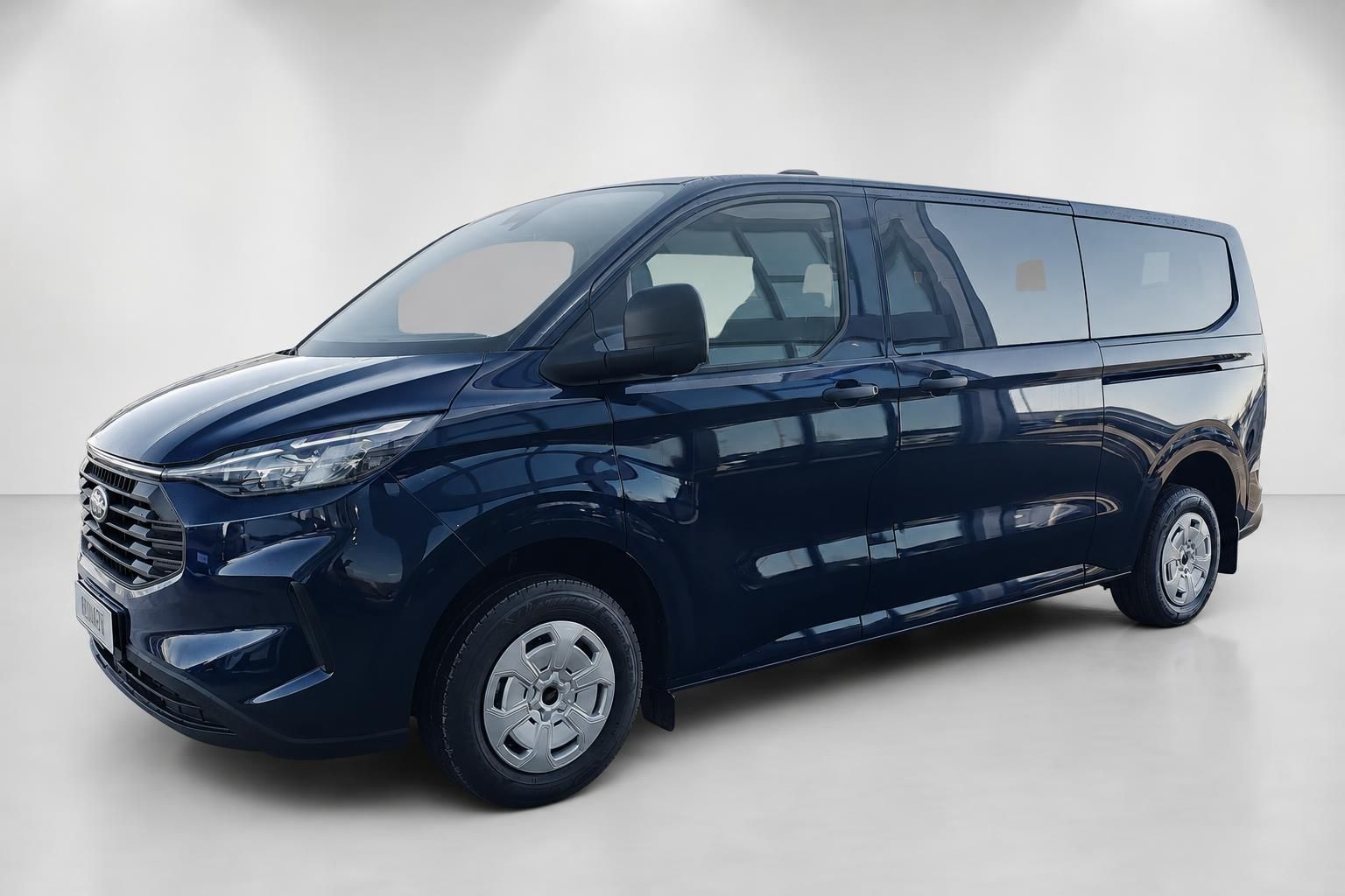 Ford Transit Custom dunkelblau Van Seitenansicht Studio