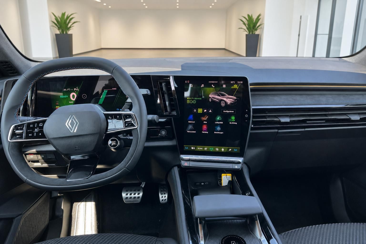 Renault Austral Cockpit mit Multimedia-Touchscreen und Lenkrad
