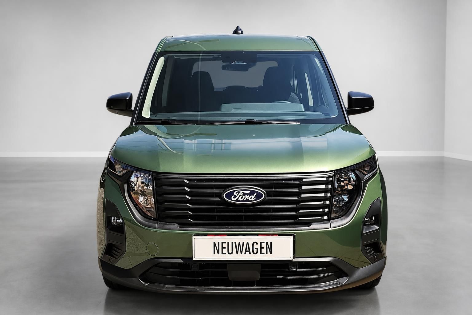Ford Tourneo Courier grün metallic Frontansicht Kühlergrill Neuwagen