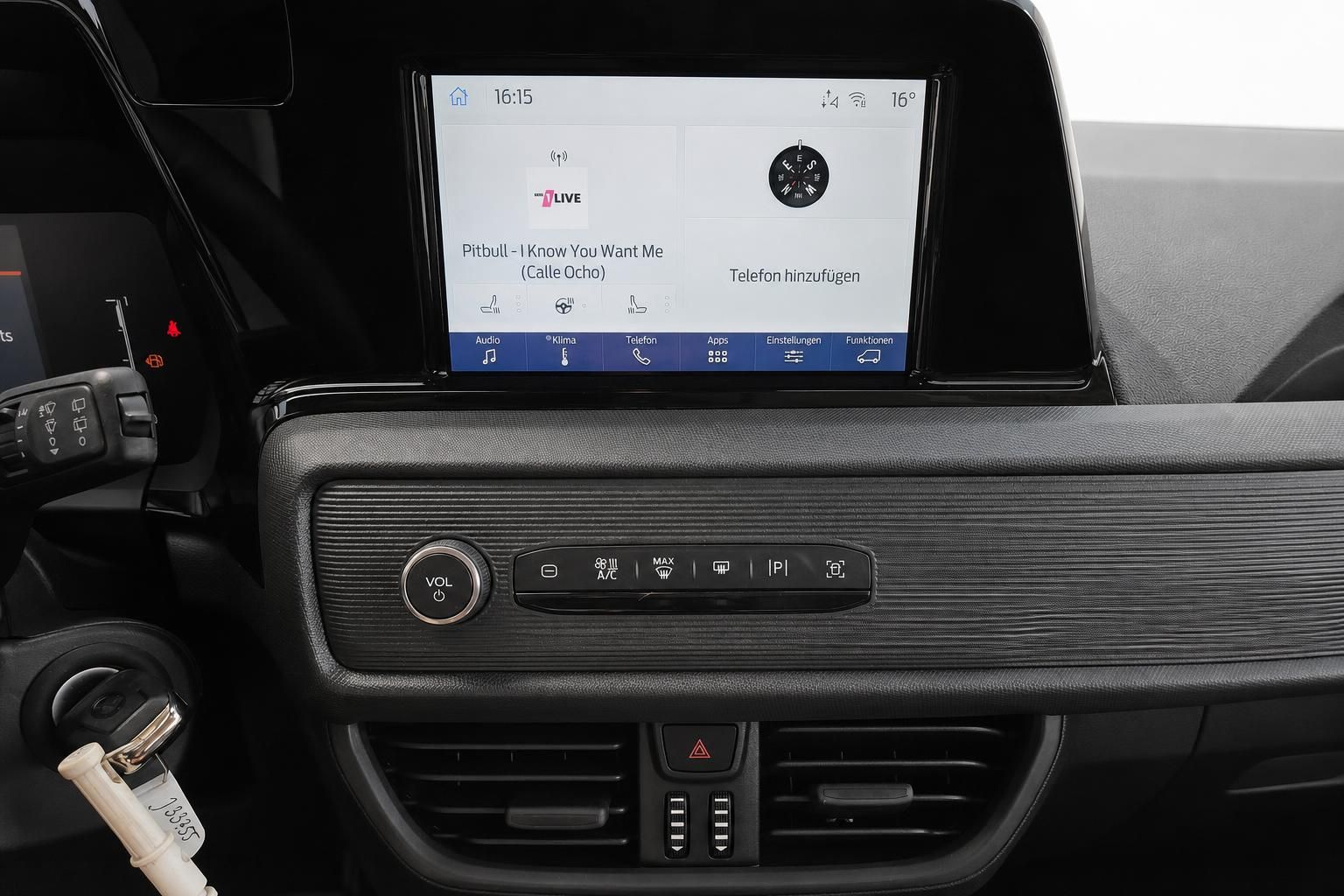 Detailansicht des Infotainment-Touchscreens im Ford Tourneo Custom