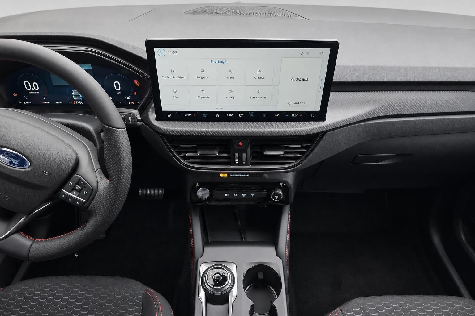 Ford Armaturenbrett mit Infotainment Display und Klimabedienung
