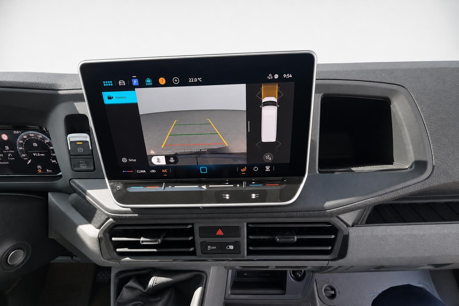 Digitales Kamerasystem im Infotainment-Display eines VW Transporters