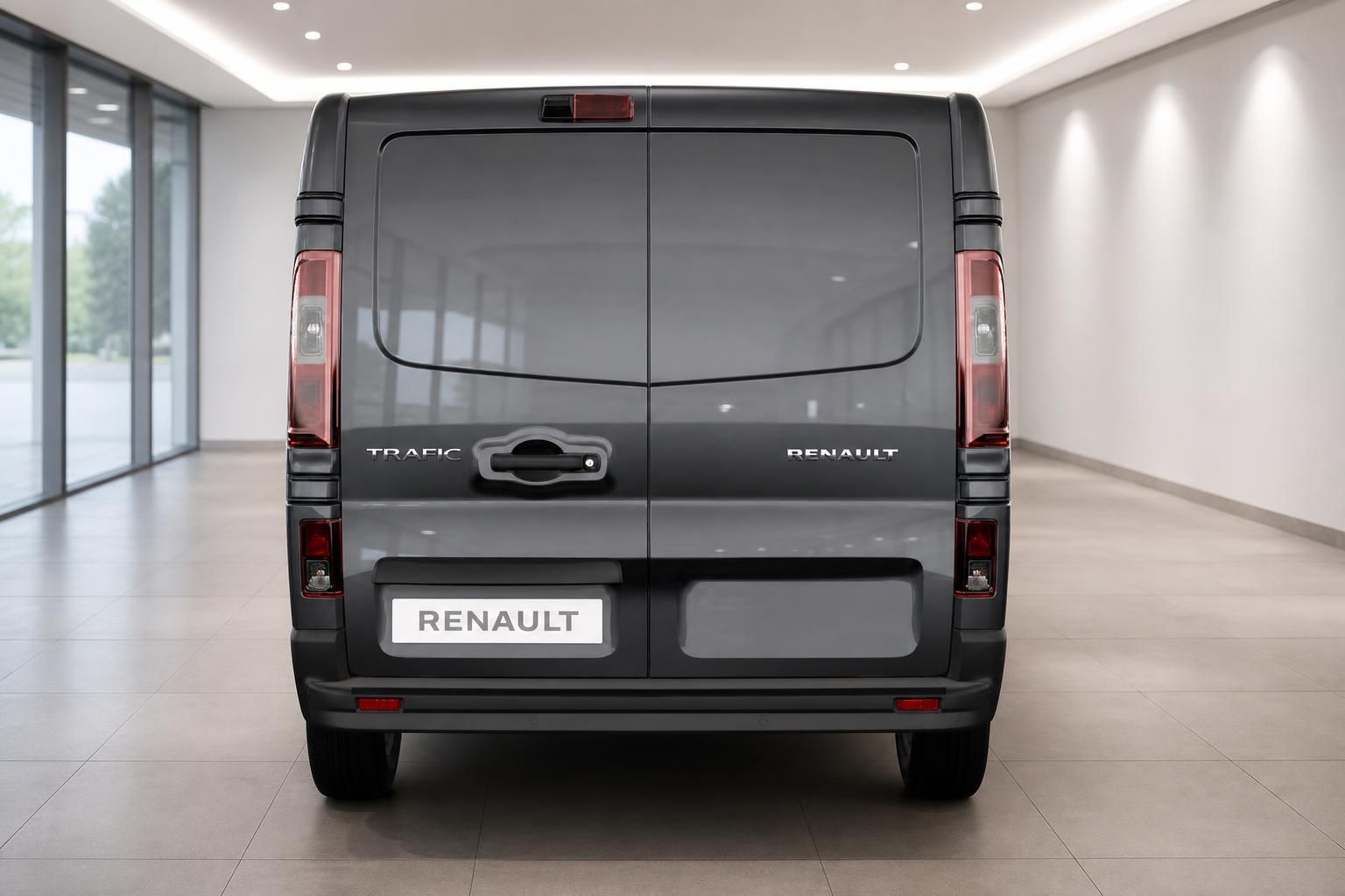 Renault Trafic Transporter, Heckansicht mit Flügeltüren im Showroom