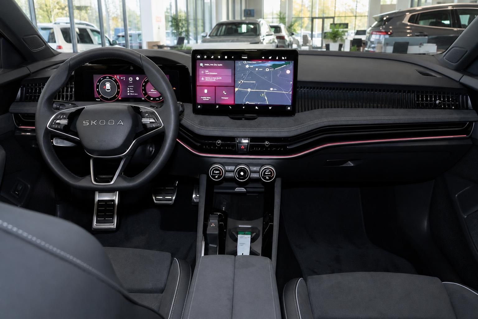 Skoda Innenraum mit Cockpit und digitalem Display