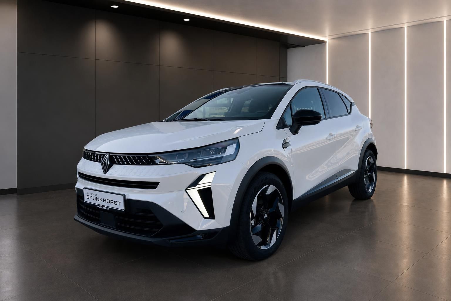 Renault Captur weiss seitliche Dreiviertel-Ansicht im Autohaus Brunkhorst