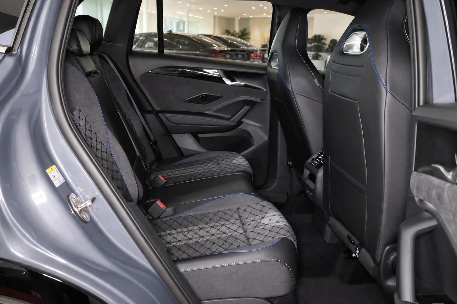 Rücksitzbank mit Lederausstattung im VW Tiguan Innenraum