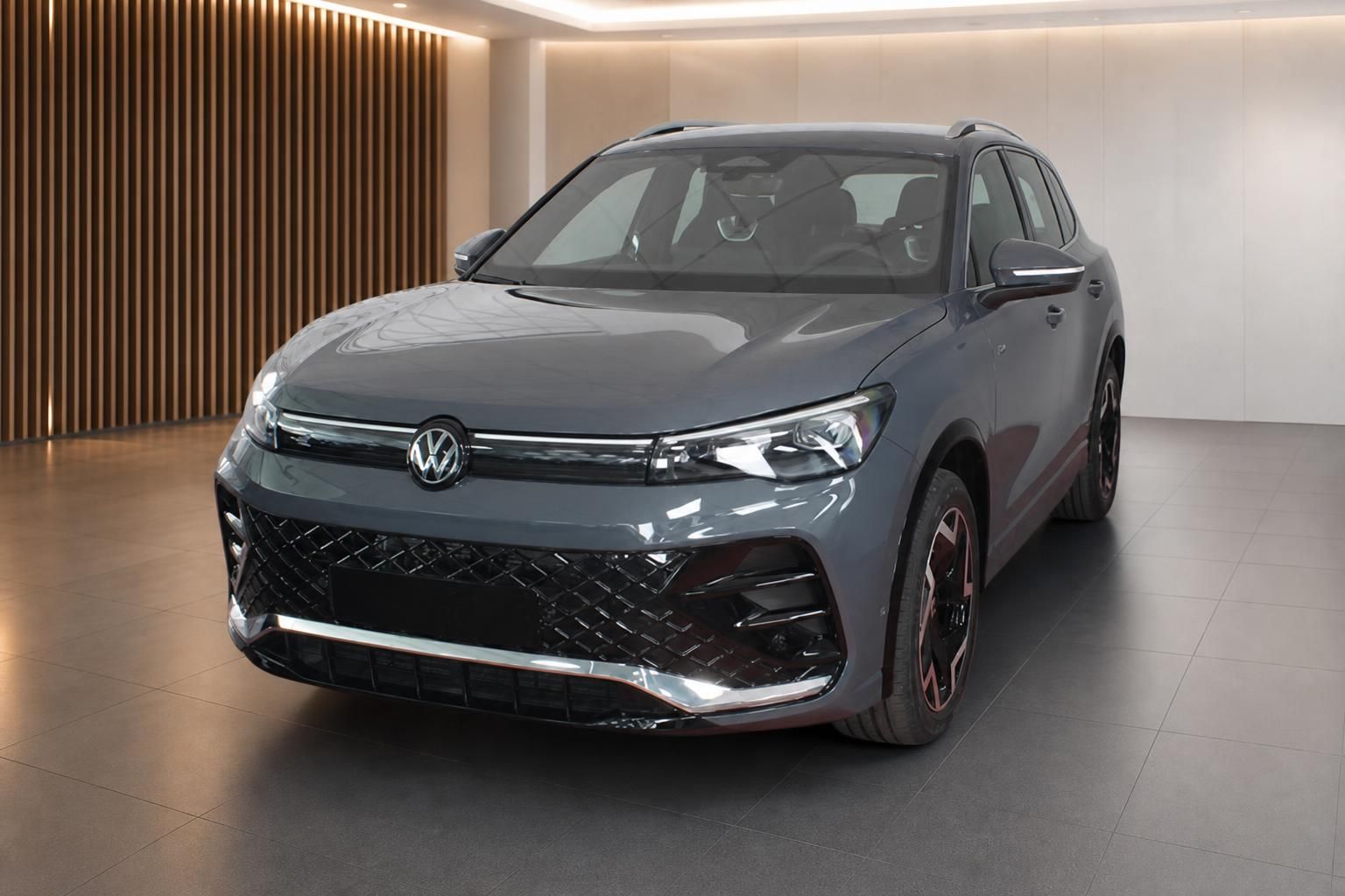 VW Tiguan GTS grau metallic, Frontansicht im Autohaus