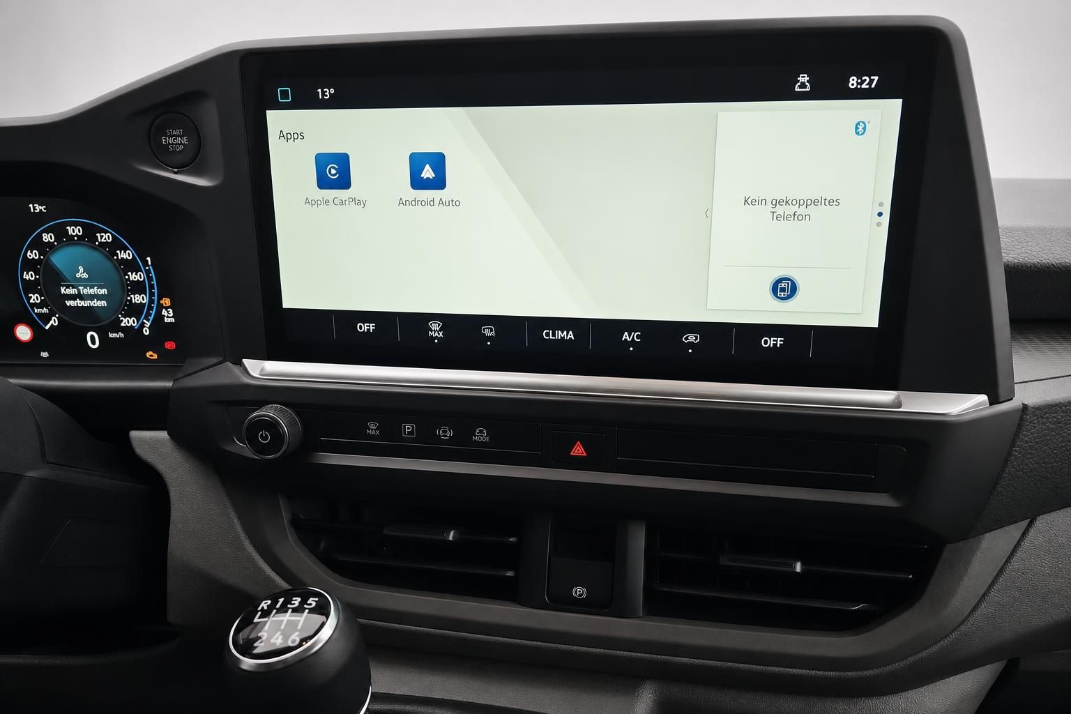 Infotainment Bildschirm mit Apple CarPlay und Android Auto im VW Transporter