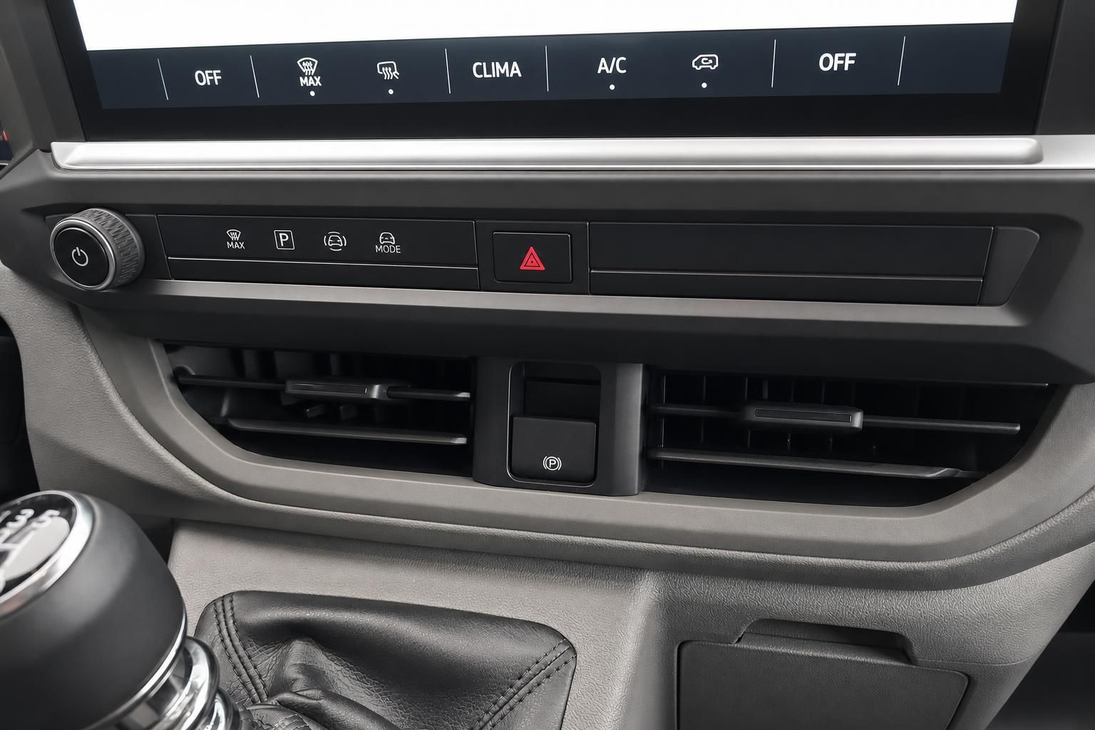 Detailansicht der Mittelkonsole mit Klimabedienung im VW Transporter