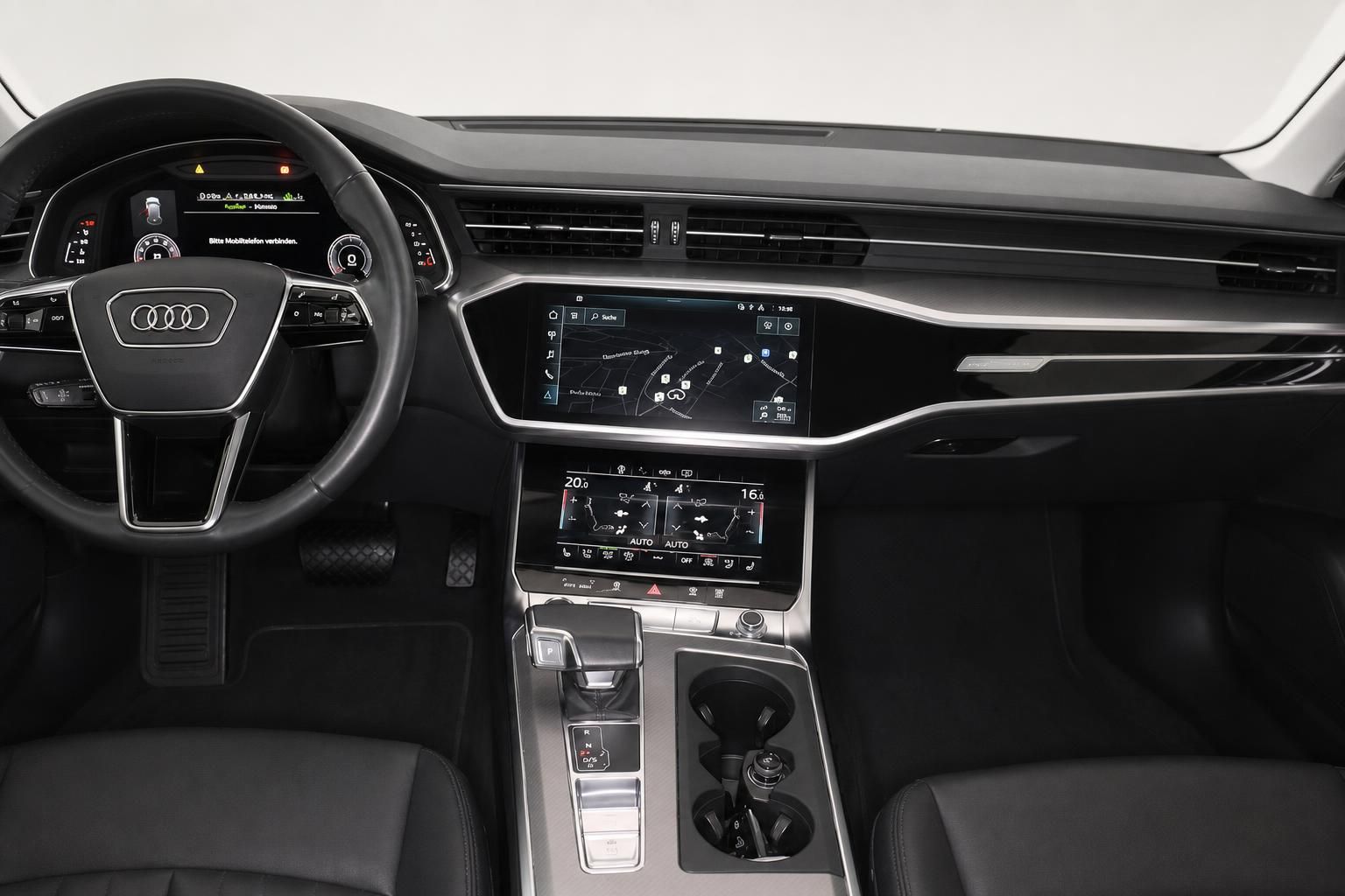 Audi Innenraum Cockpit mit Lenkrad, MMI Display und Mittelkonsole