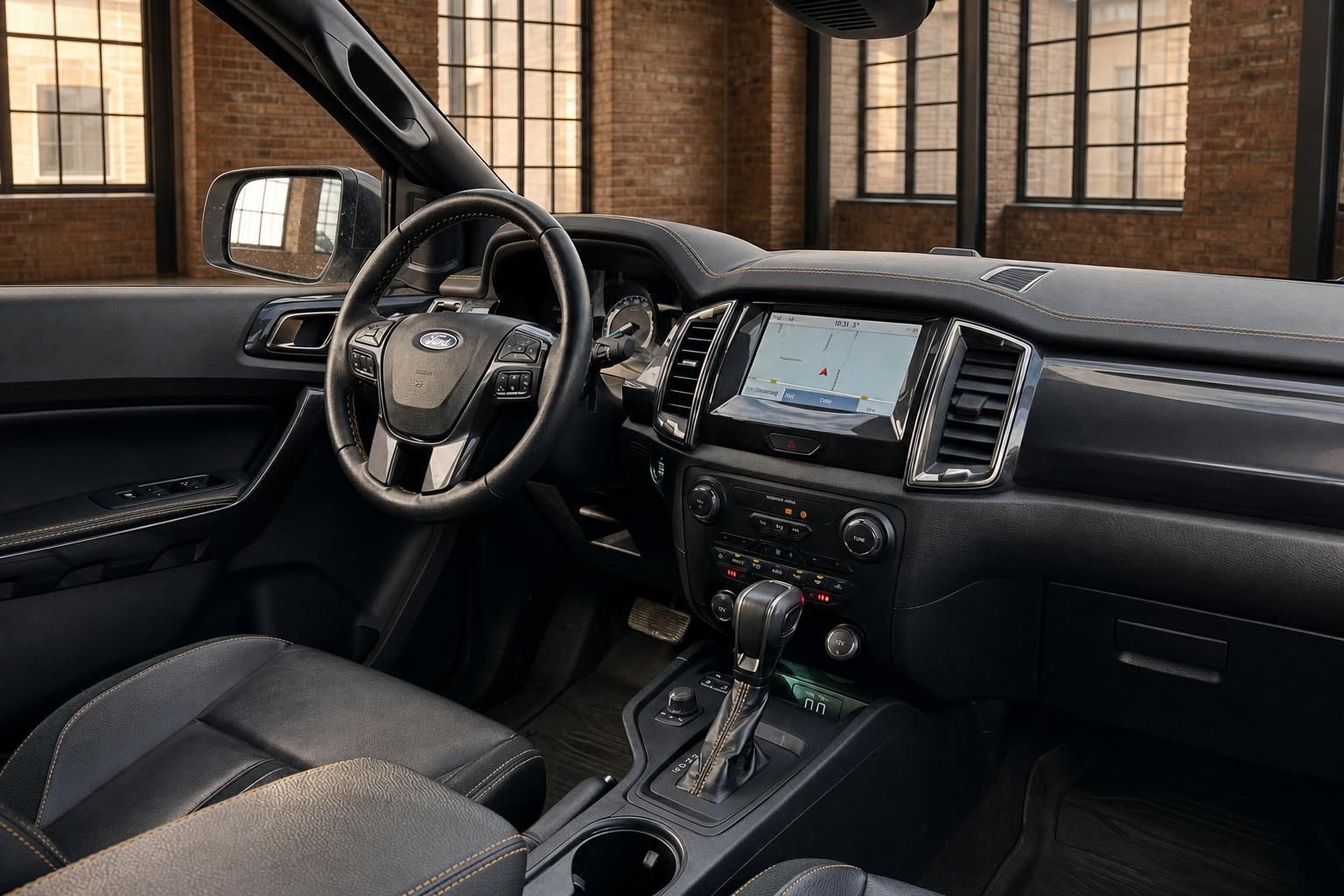Ford Ranger Cockpit mit Navigationssystem und Automatikschaltung