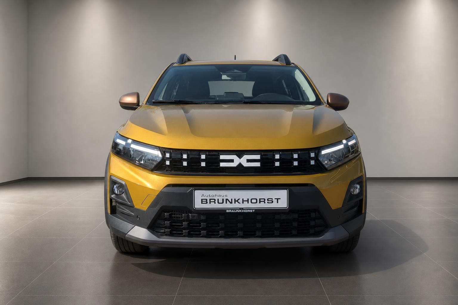Dacia Sandero Stepway gelb Frontansicht gerade im Autohaus Brunkhorst