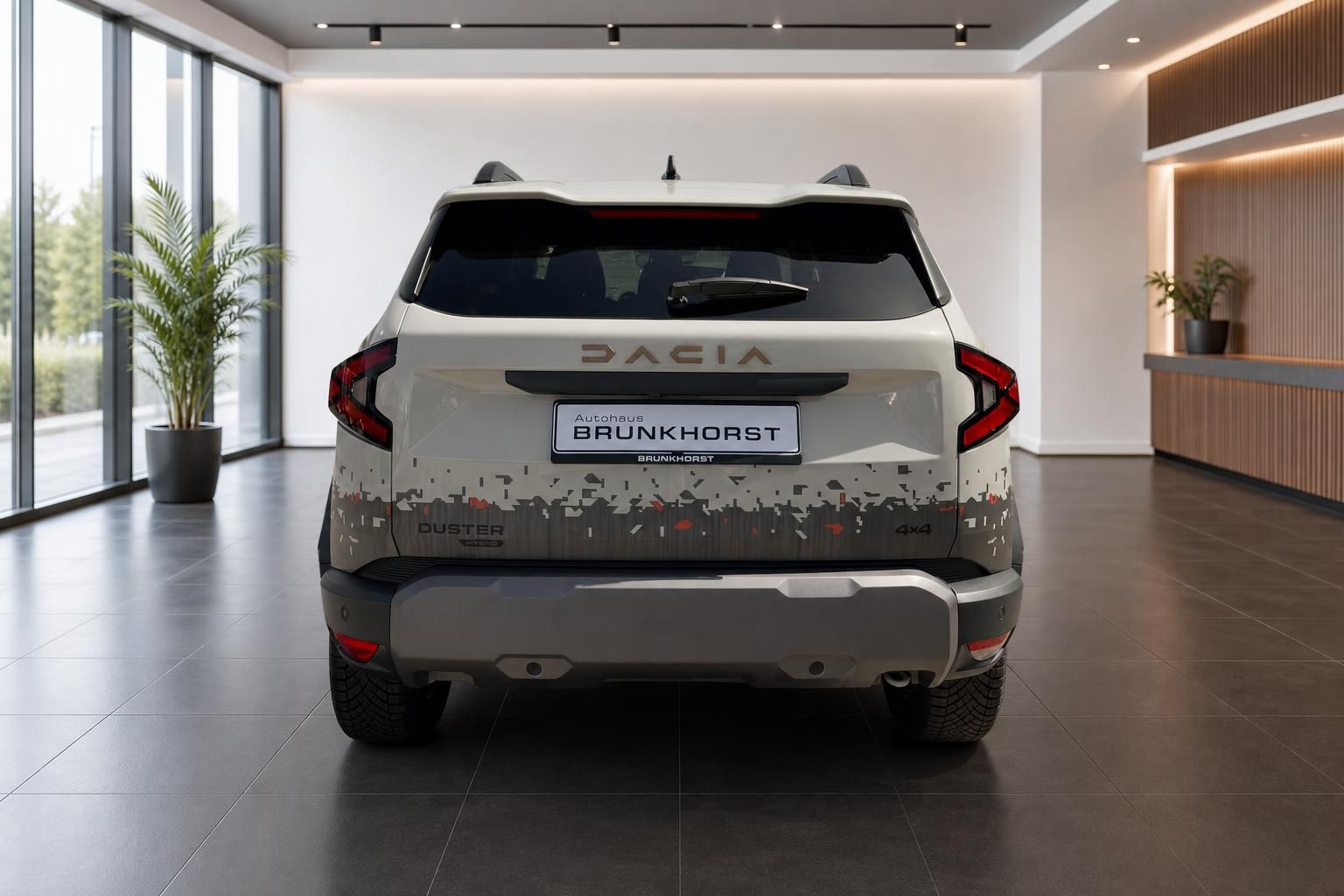 Dacia Duster SUV Heckansicht in weiss mit Camouflage-Design und modernen LED-Ruecklichtern