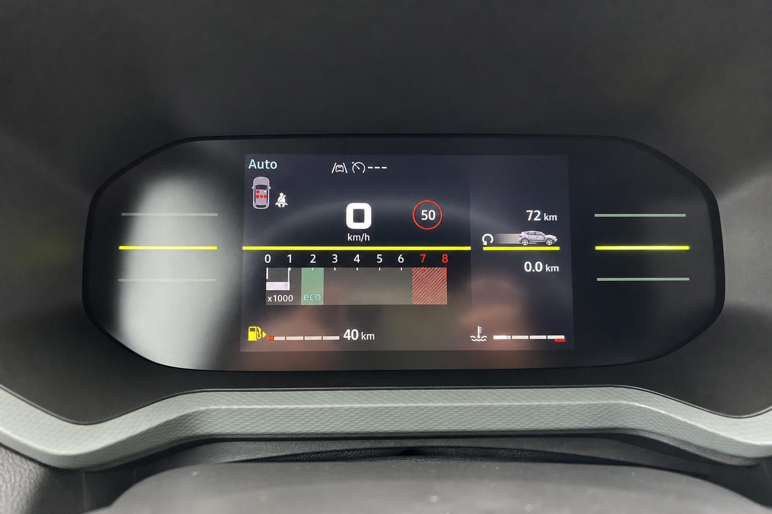 Digitales Armaturenbrett mit Tacho und Bordcomputer - Fahrzeuginnenraum Display