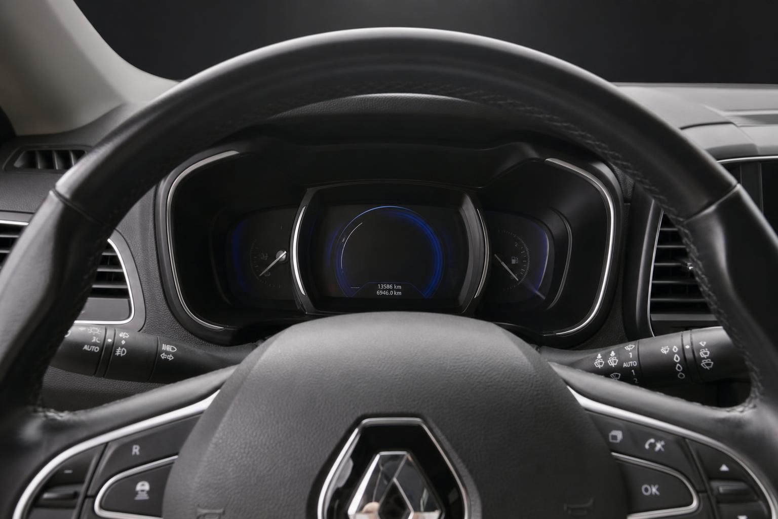 Renault Koleos Cockpit mit digitalem Kombiinstrument und Multifunktionslenkrad