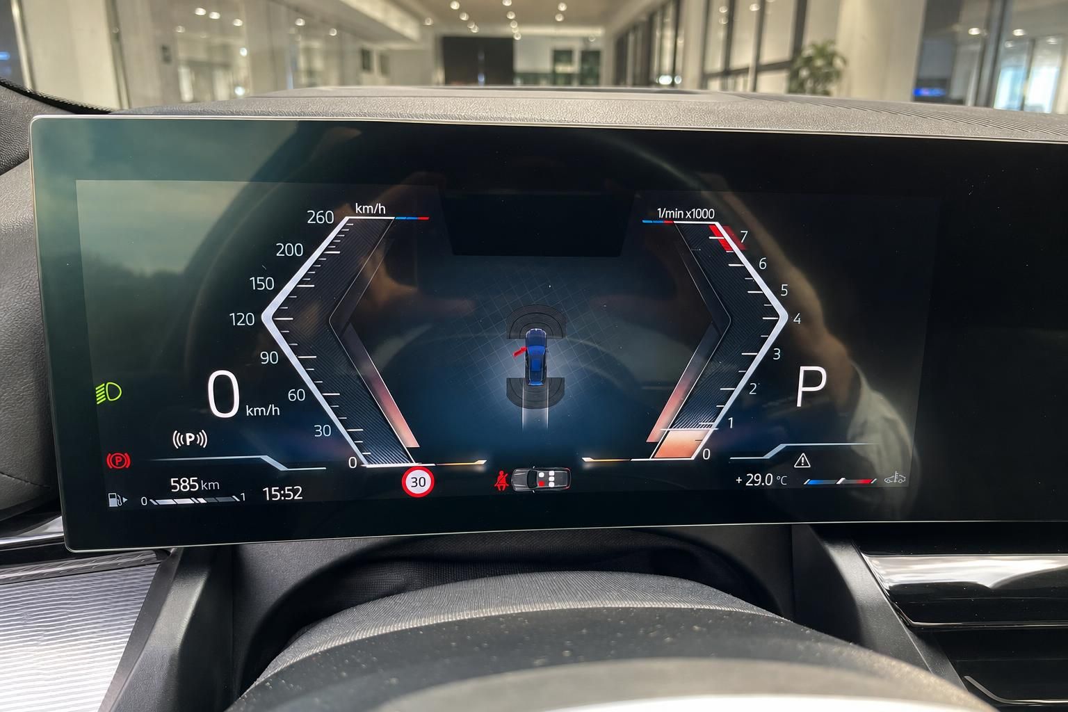 BMW digitales Kombiinstrument mit Tacho und Drehzahlmesser