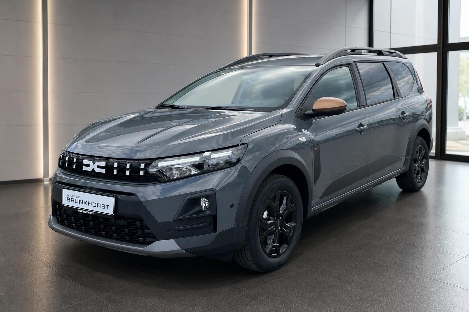 Dacia Jogger Seitenansicht grau metallic 7-Sitzer SUV im Autohaus Brunkhorst