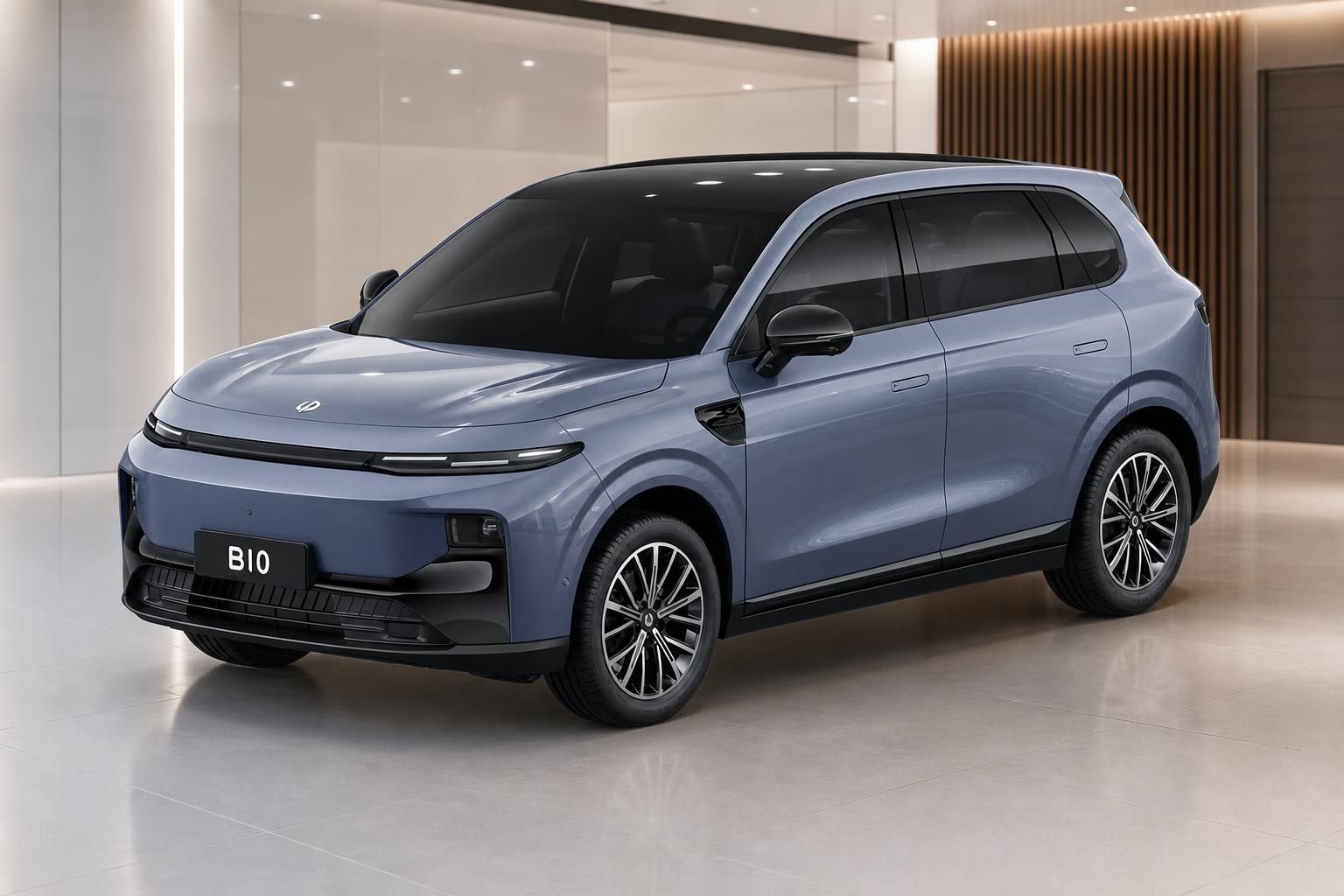 Blaues SUV B10 in moderner Ausstellungshalle, Frontansicht seitlich