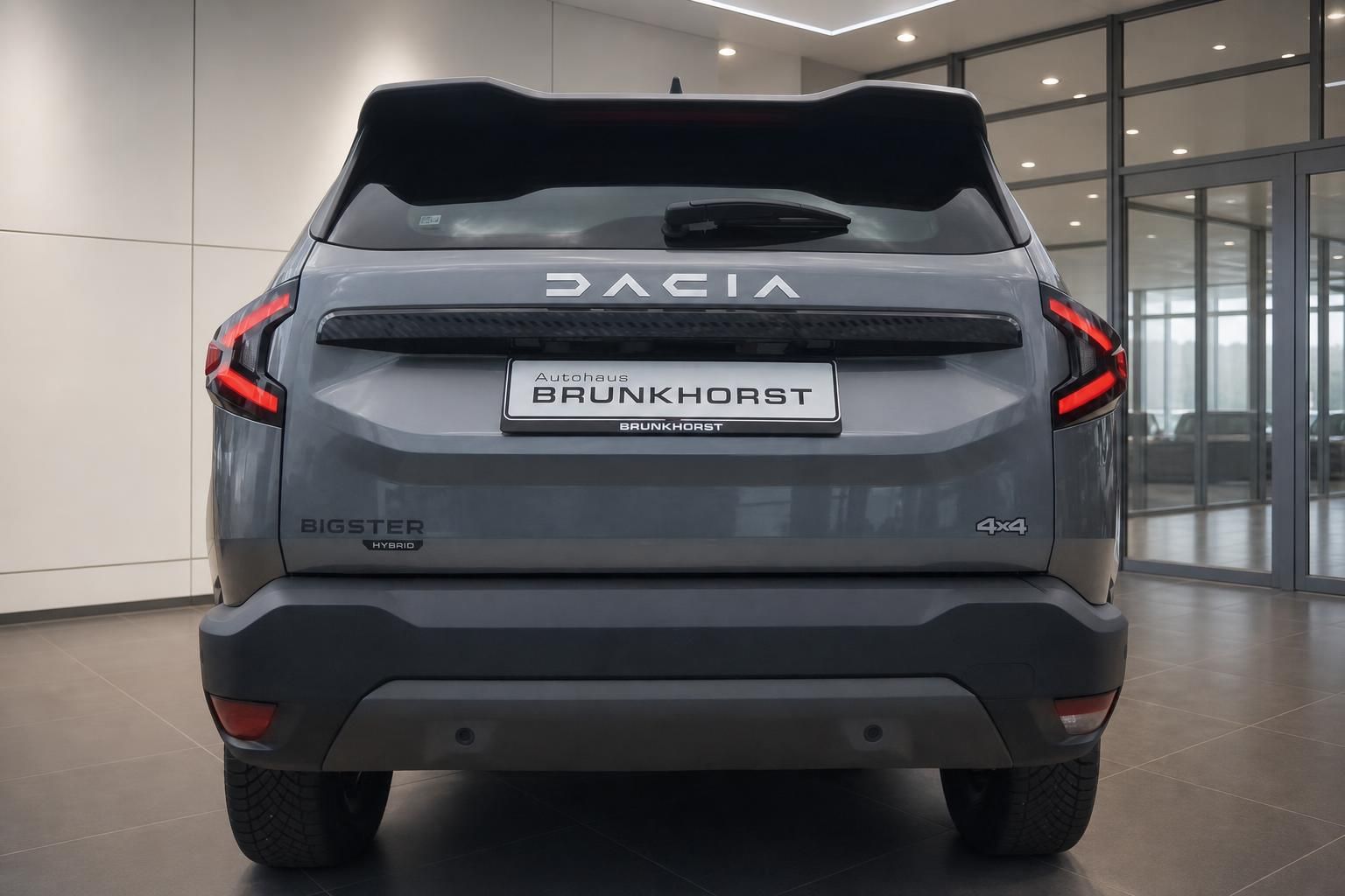 Dacia Bigster Hybrid 4x4 Heckansicht grau bei Autohaus Brunkhorst