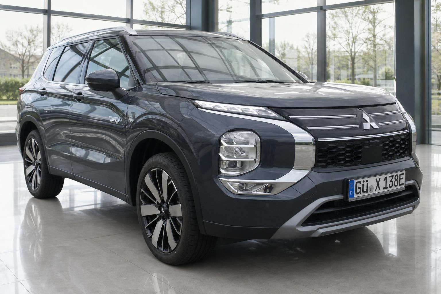 Mitsubishi Outlander PHEV grau Frontansicht im Autohaus Showroom