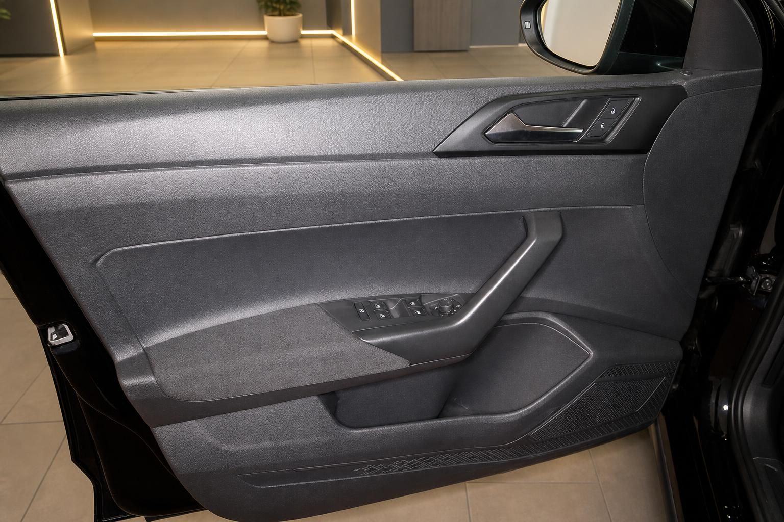 Fahrzeug Fahrertür Innenverkleidung mit Fensterheber-Schalter und Türgriff in Schwarz