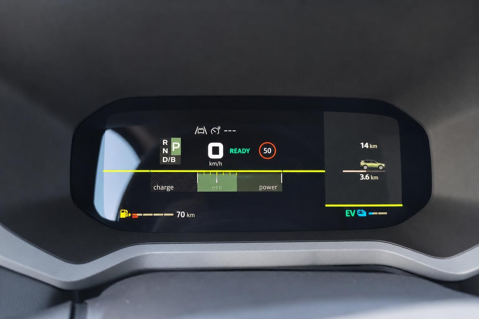 Digitales Fahrzeug-Armaturenbrett mit Elektroauto-Ladeanzeige und Eco-Modus Display