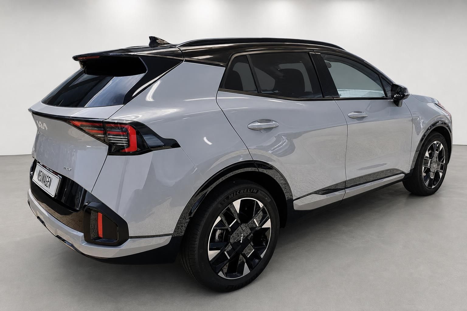 Kia Sportage GT-Line, Heckansicht schräg mit Michelin-Reifen