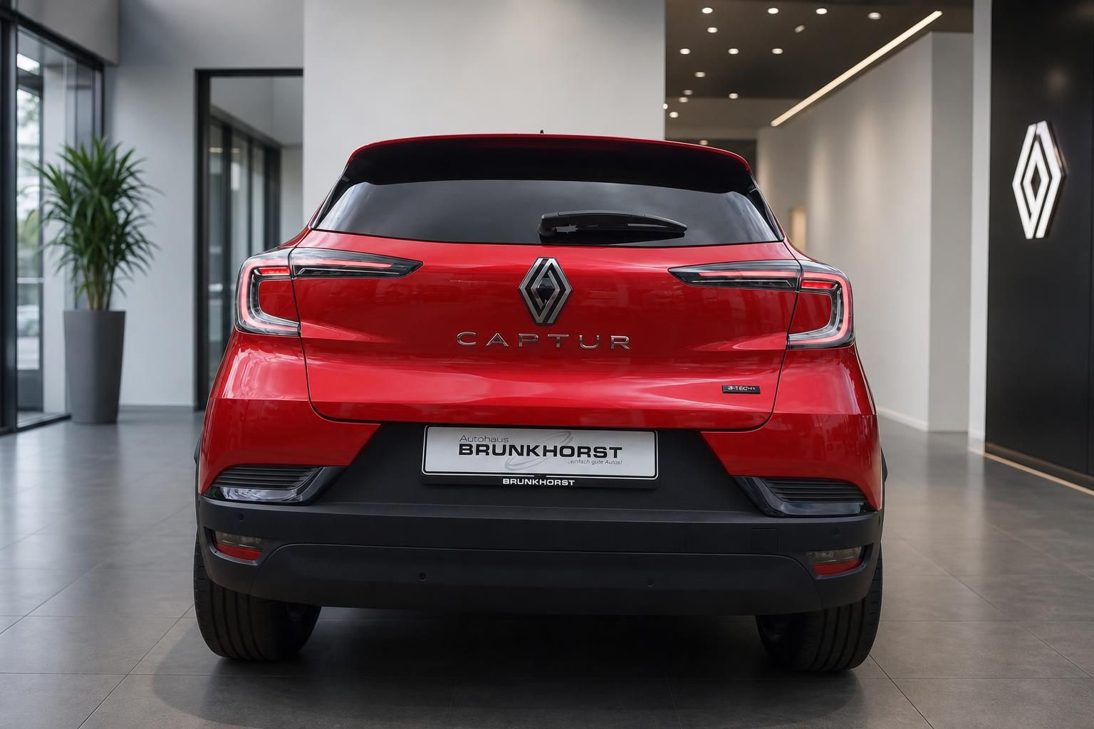 Renault Captur rot Heckansicht im Autohaus Brunkhorst – SUV mit LED-Rückleuchten