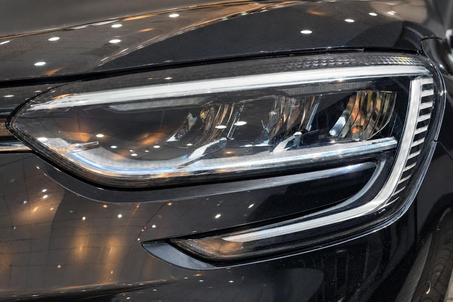 LED-Scheinwerfer Detailansicht Renault Megane schwarz