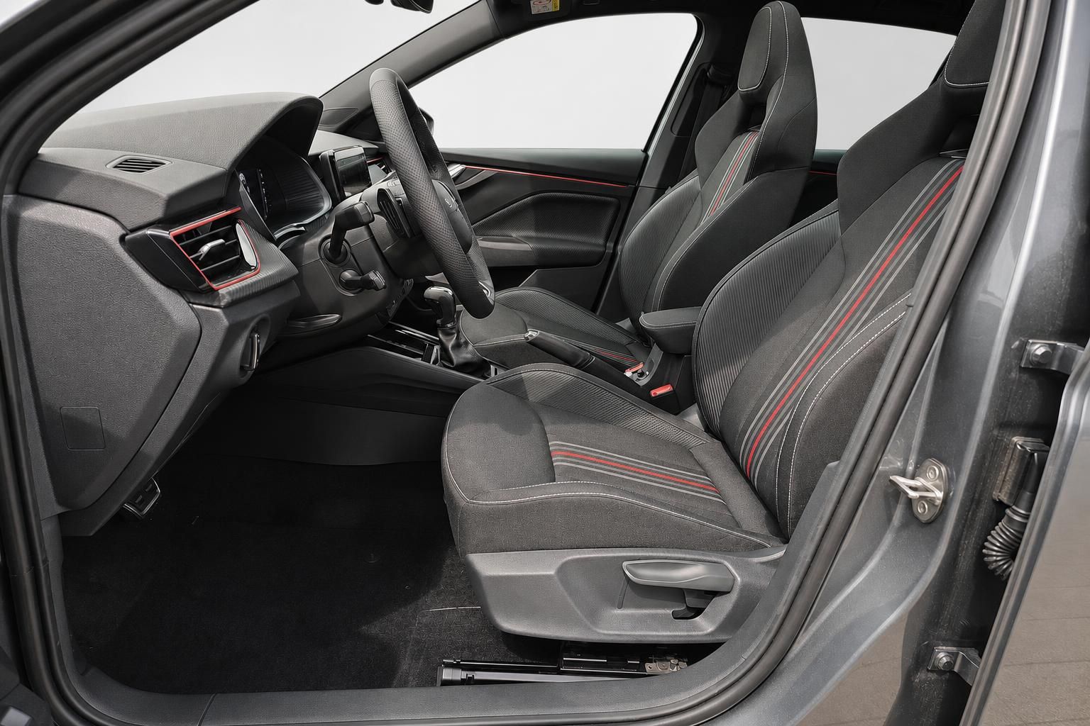Skoda Fahrersitz und Cockpit im Innenraum Detailansicht
