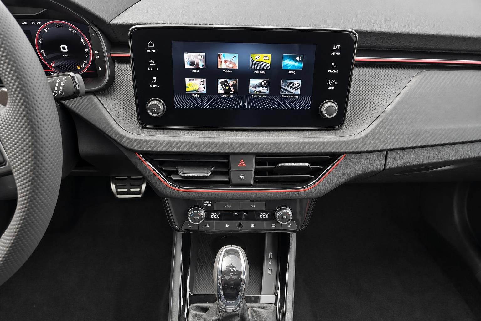 Skoda Mittelkonsole mit Touchscreen und Klimabedienung Detail