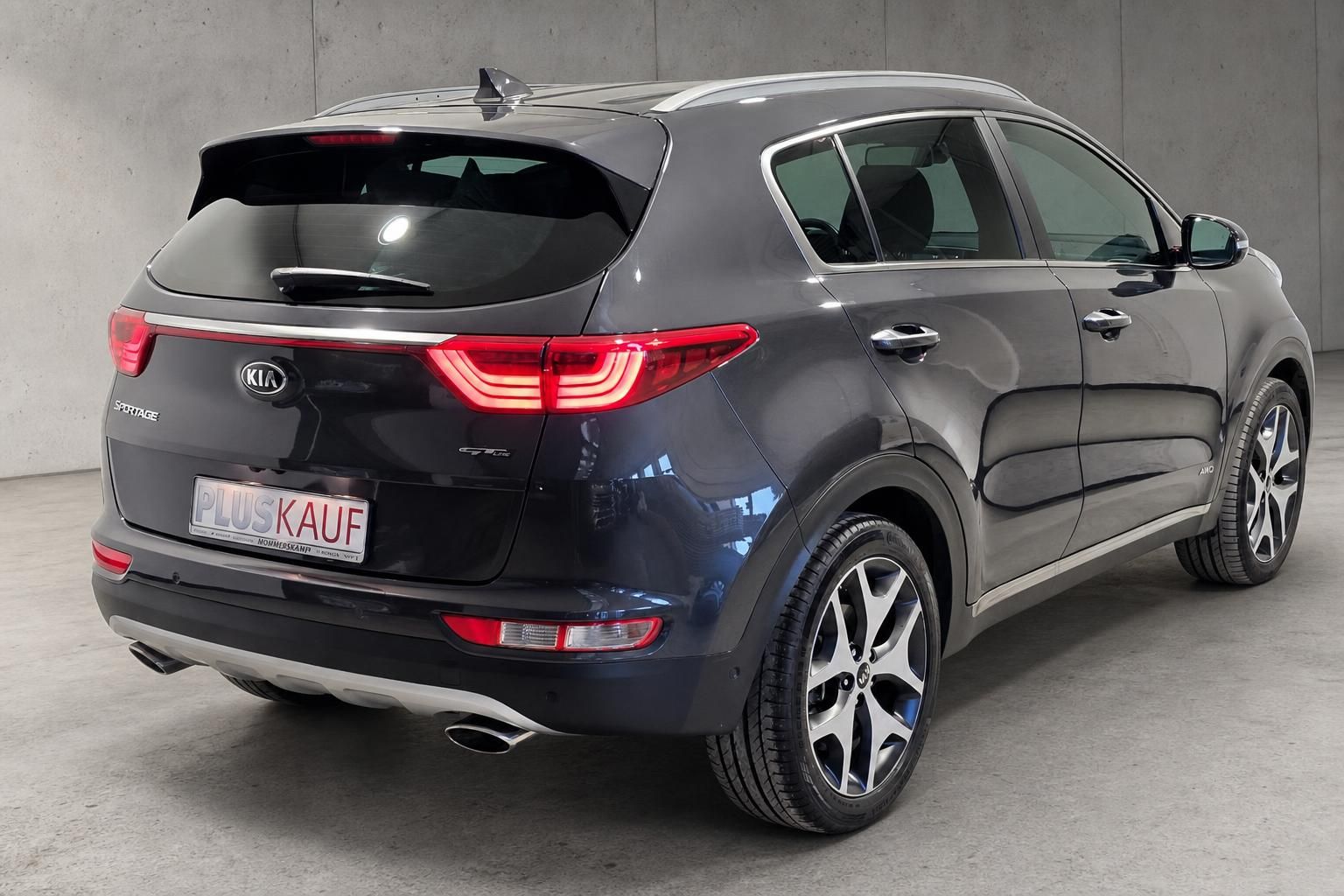 Kia Sportage GT-Line dunkelgrau Heckansicht mit LED-Rückleuchten
