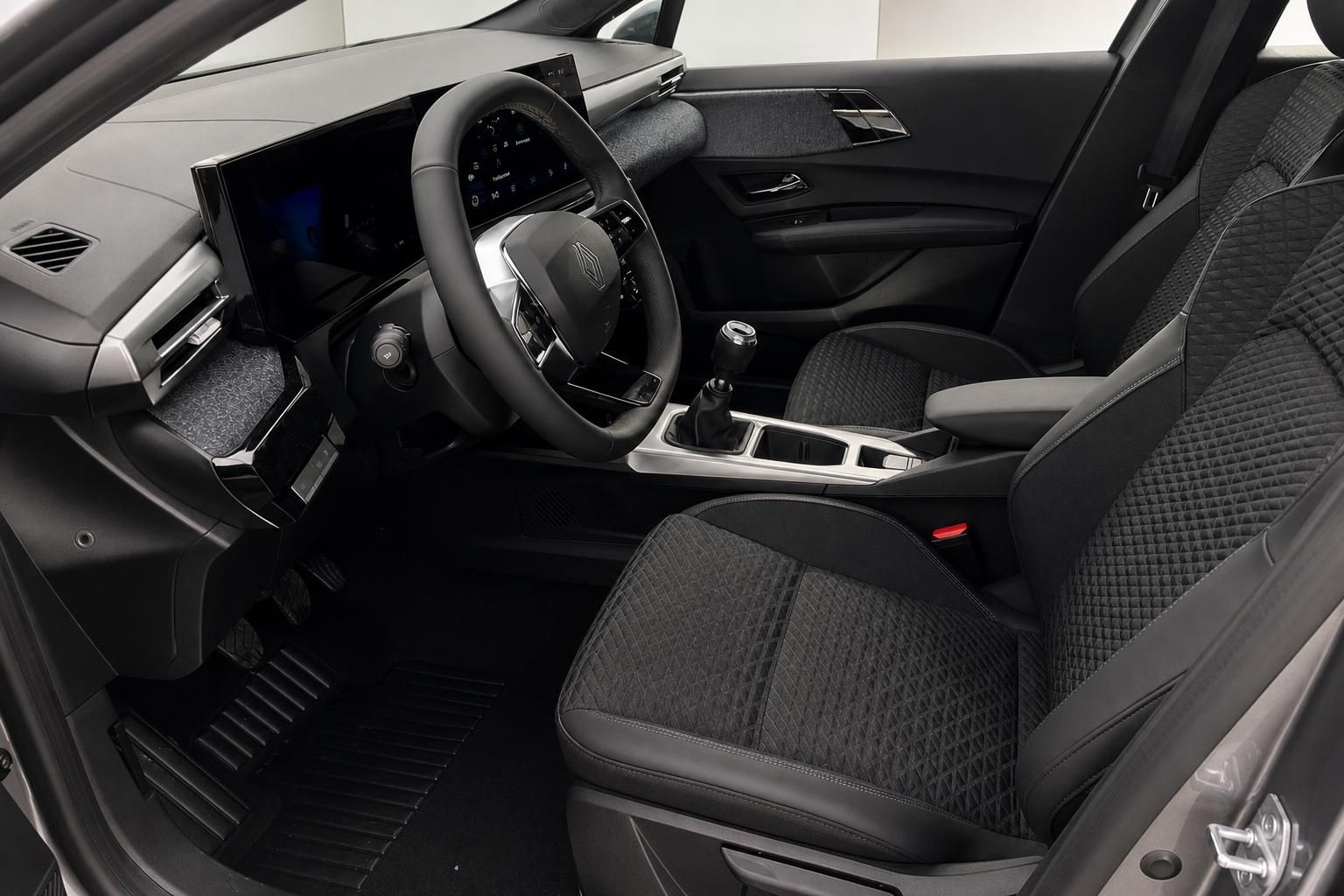 Renault Clio Interieur, Vordersitze und Mittelkonsole im Detail
