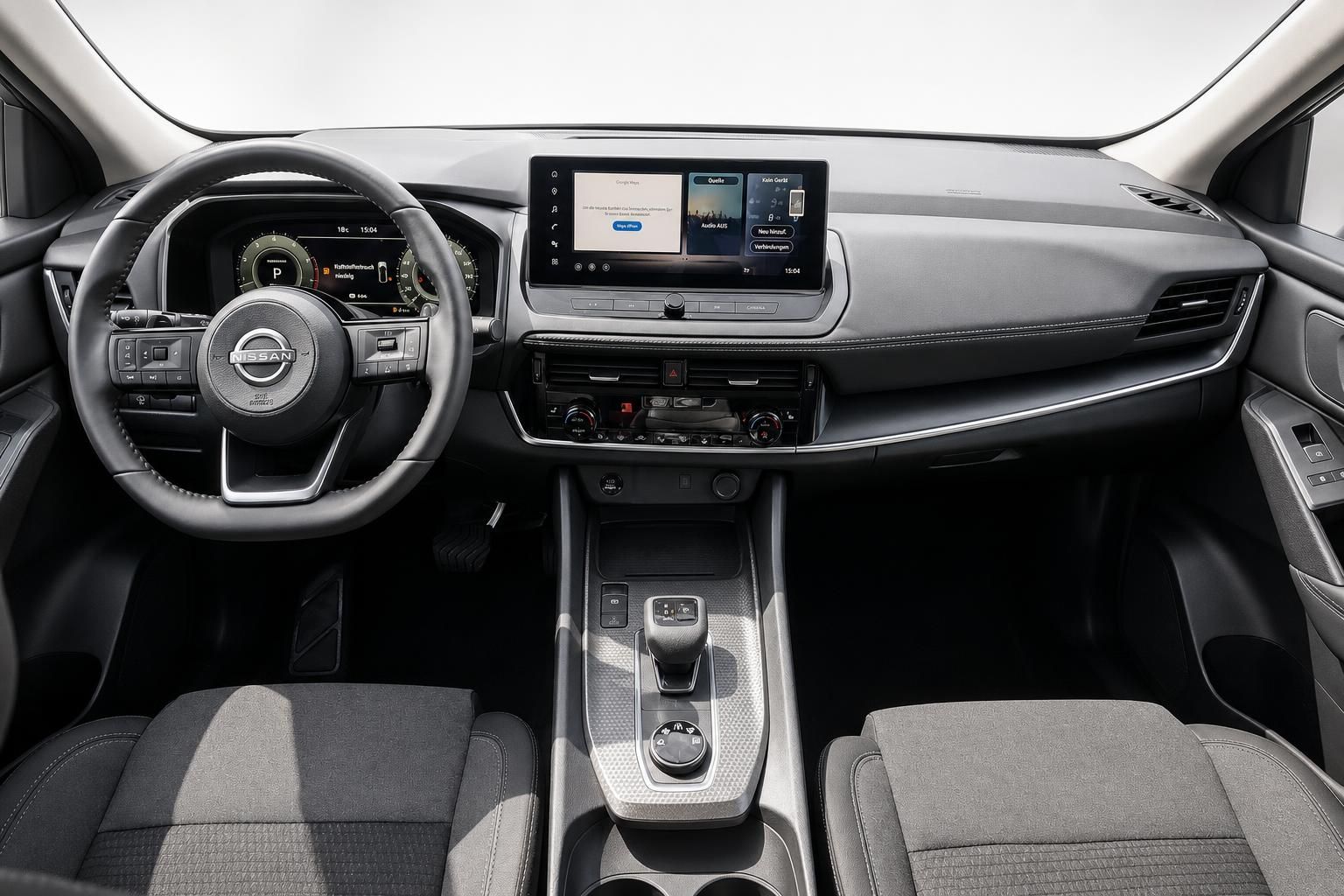 Nissan Qashqai Cockpit mit Lenkrad, Touchscreen und Mittelkonsole