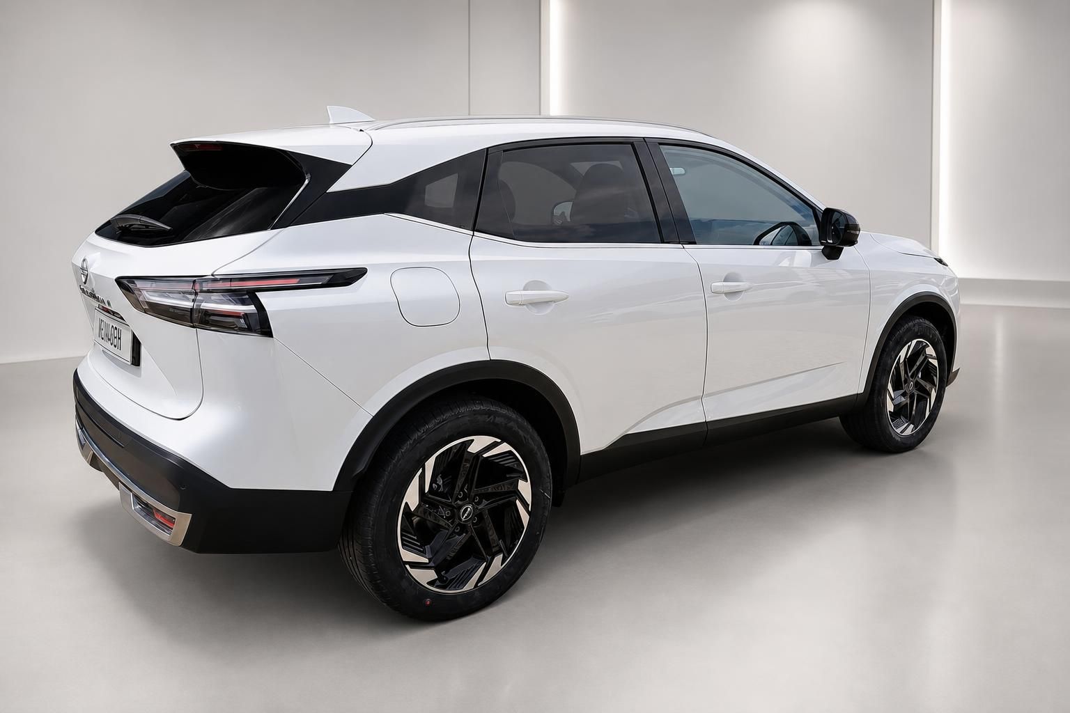 Nissan Qashqai weiß, Seitenansicht von hinten