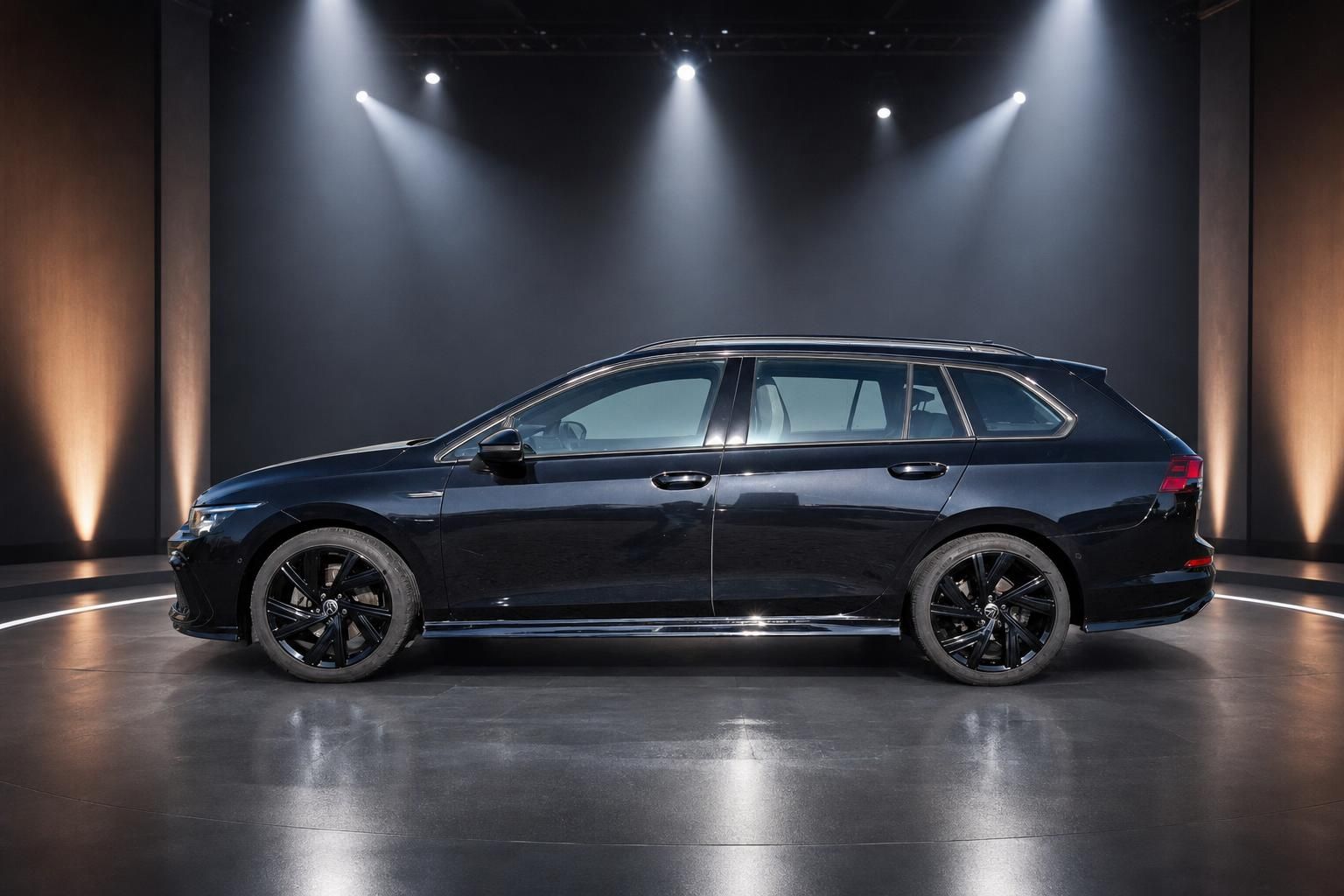 VW Golf Variant schwarz Seitenansicht Profil Kombi Volkswagen R-Line