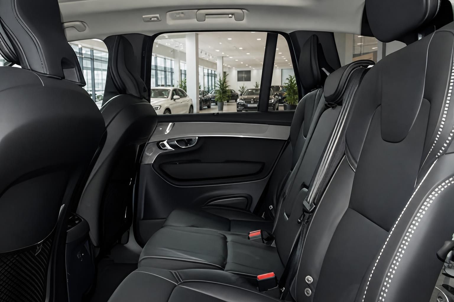 Volvo SUV Innenraum Rücksitze mit schwarzem Lederbezug