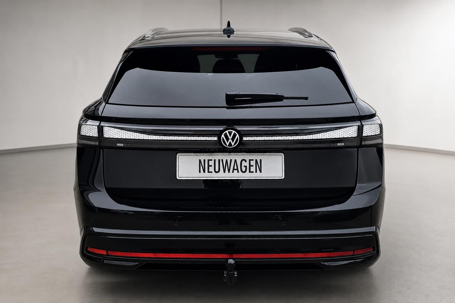 VW ID.7 Tourer Heckleuchten schwarz Neuwagen Studioansicht