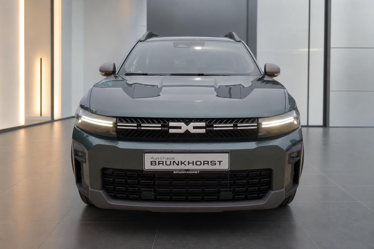 Dacia Bigster Hybrid SUV grau Frontansicht gerade – Autohaus Brunkhorst