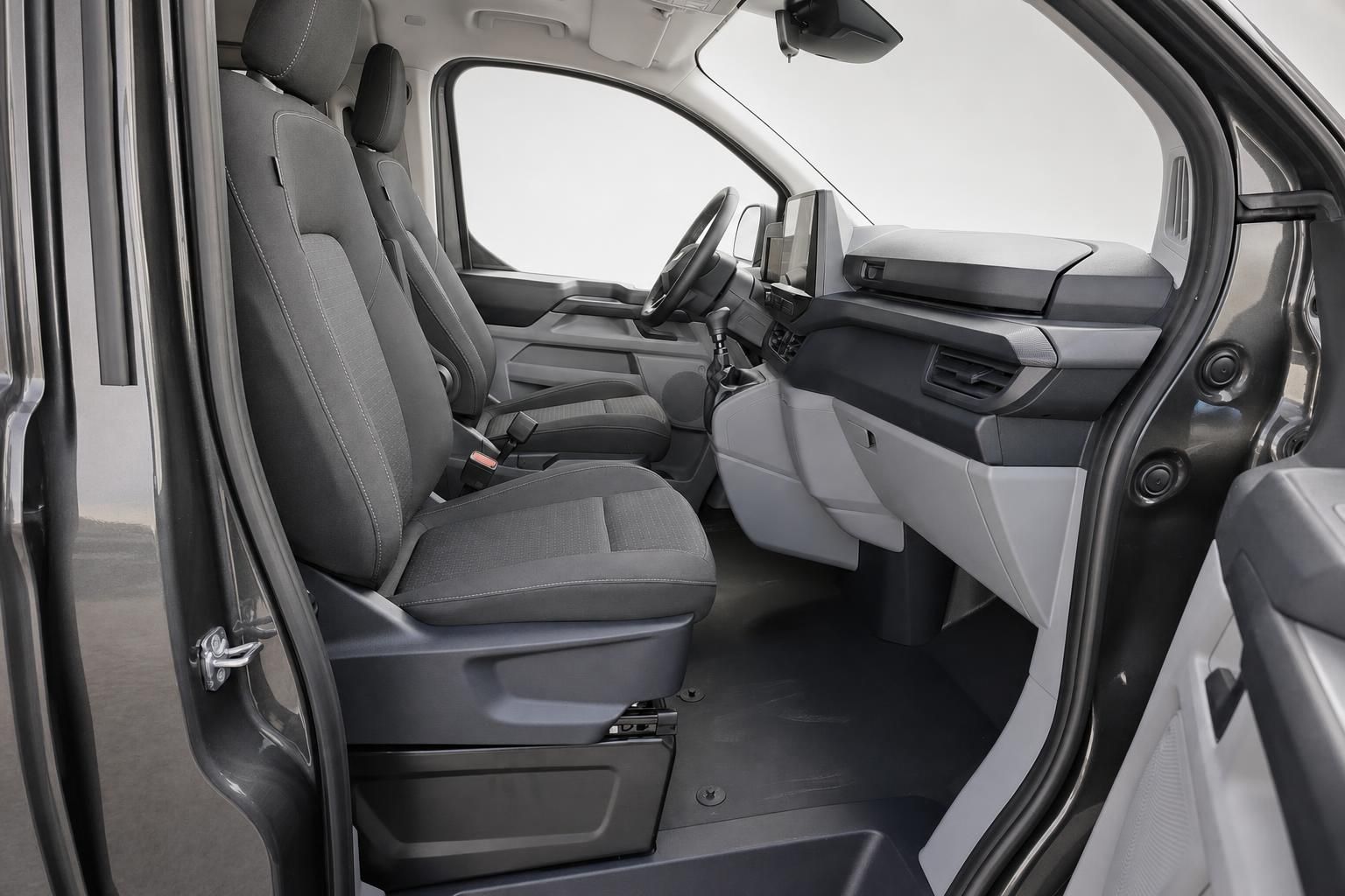 Ford Transit Custom Innenraum Vordersitze und Armaturenbrett