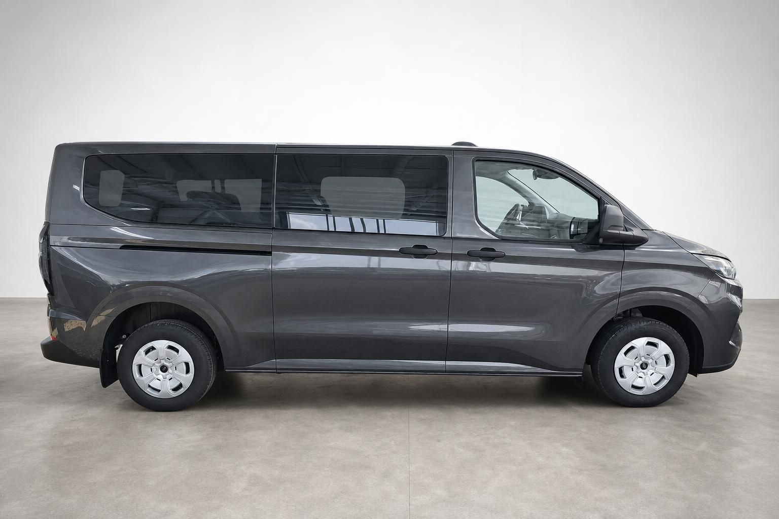 Ford Transit Custom Kombi in Grau, Seitenansicht